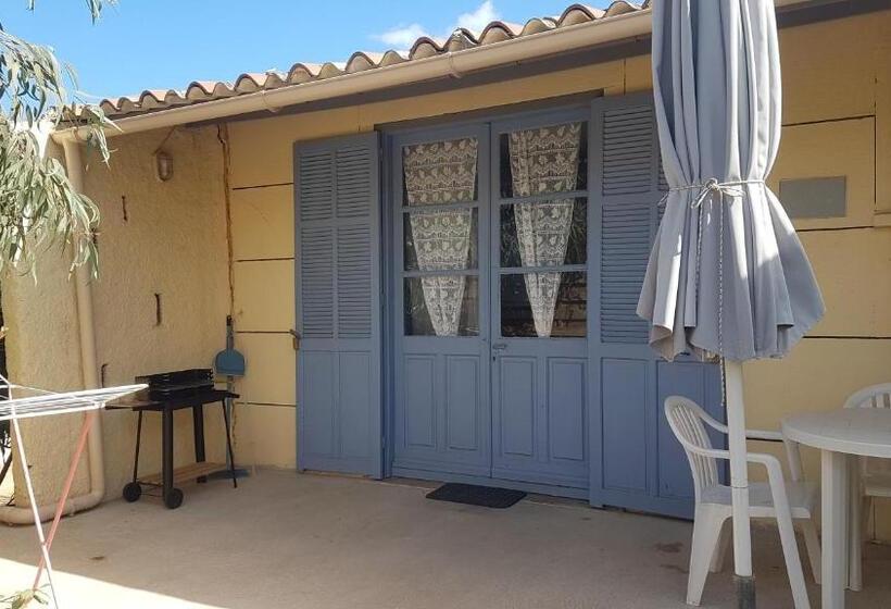 استودیوی استاندارد, Bungalows Filippi