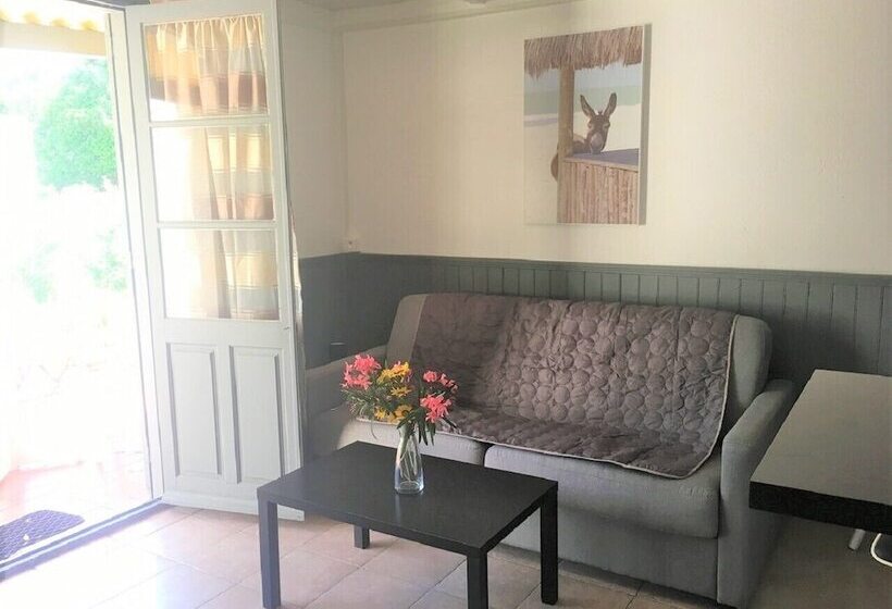 استودیوی استاندارد, Bungalows Filippi