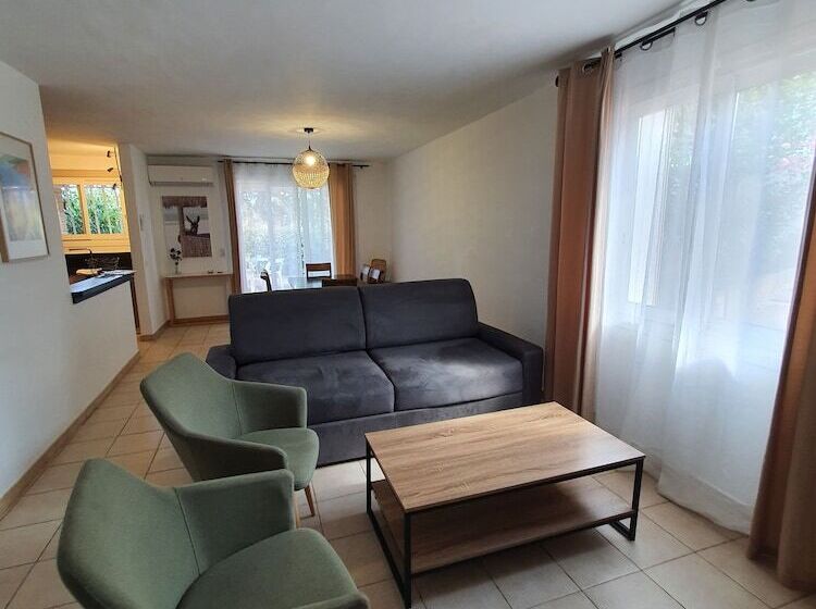 Апартаменты 2 Спальни, Bungalows Filippi