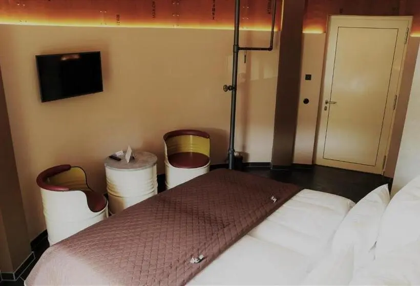 デラックスルーム, Themenhotel 50 S Ville Motel