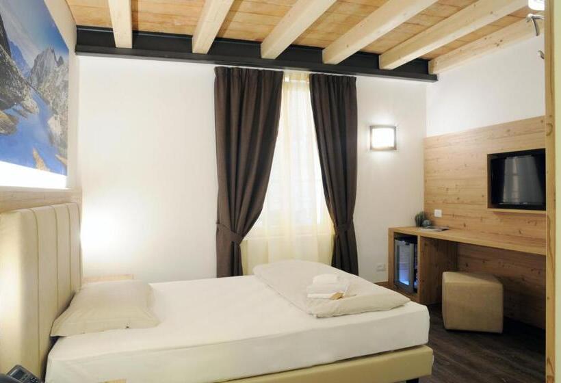 חדר בסיסי, Touring Hotel & Spa