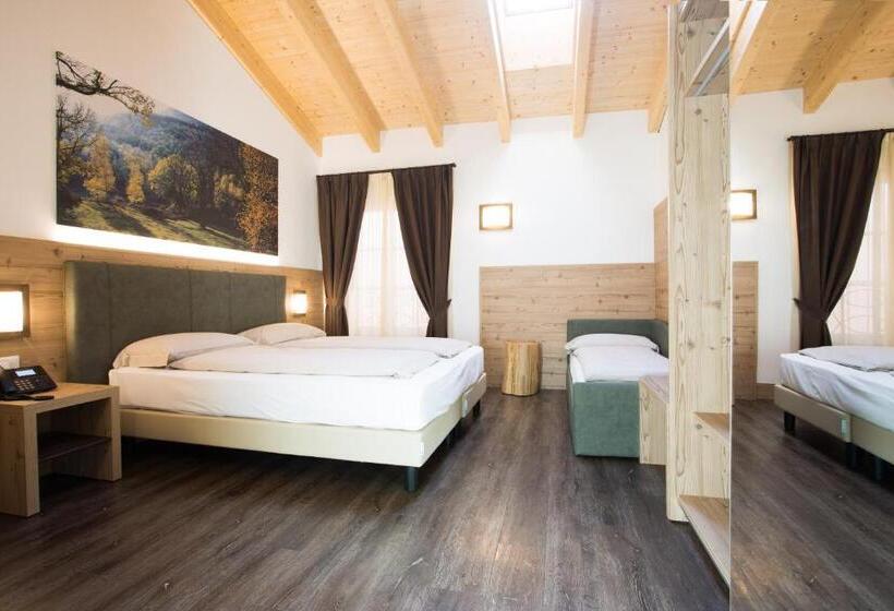 Номер Стандарт Трехместный, Touring Hotel & Spa