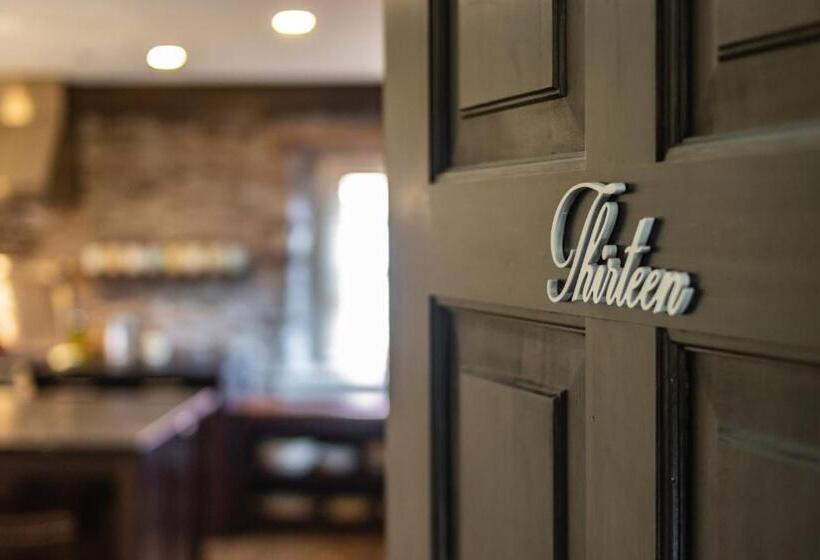 带大床的复式套间, Carriage House New Hope