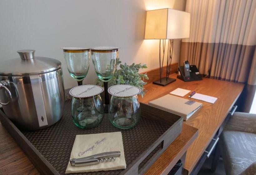 带大床的豪华间, Carriage House New Hope