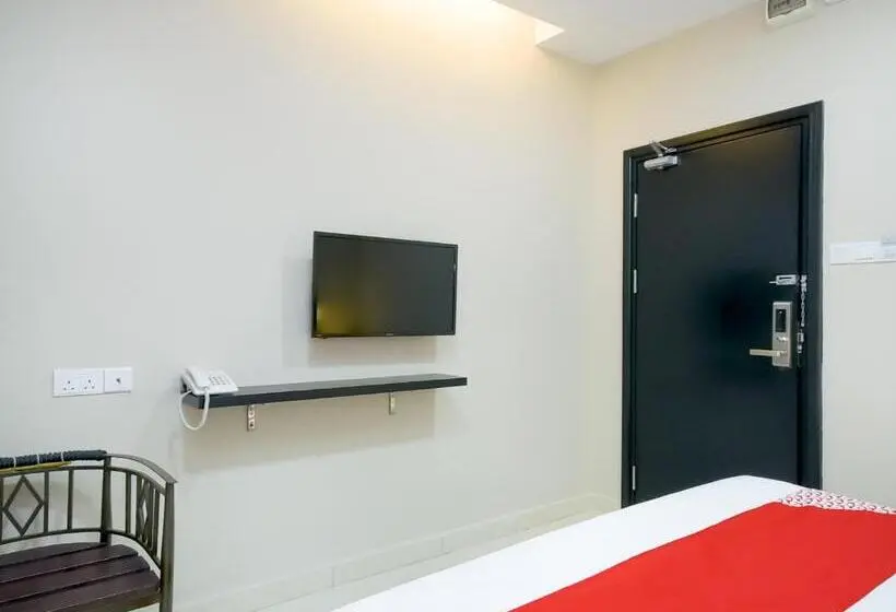 اتاق لوکس با تخت بزرگ, La Mirina Boutique Inn