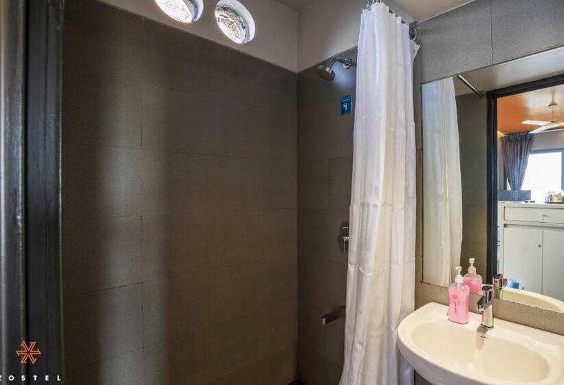 Номер Стандартный с Видом, Zostel Plus Panchgani