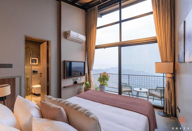 Номер Deluxe с Видом, Zostel Plus Panchgani