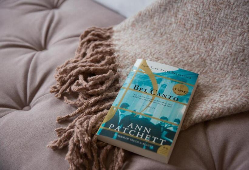 标准工作室, Atticus