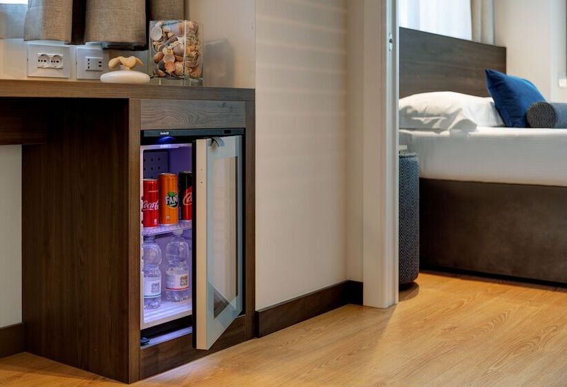 חדר סופריור, Fly Deco