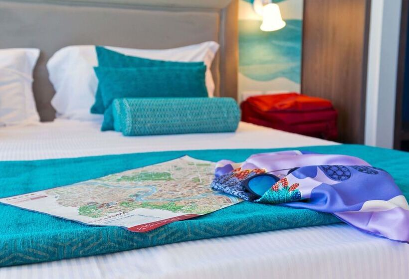 חדר סופריור לשלושה, Fly Deco