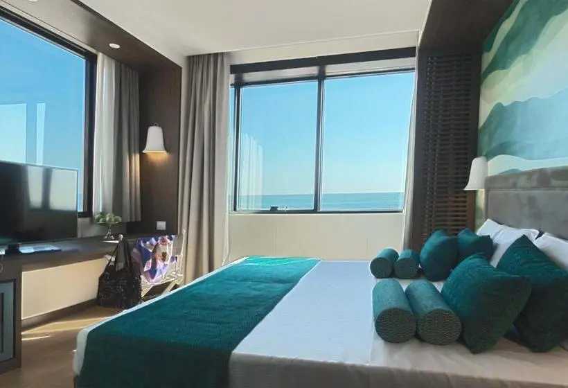 Camera Standard Vista Mare, Fly Deco