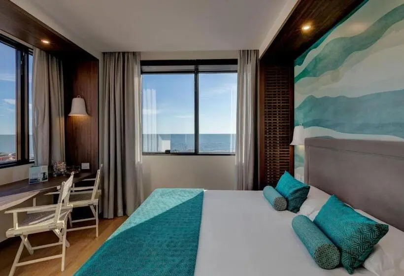 Camera Standard Vista Mare, Fly Deco
