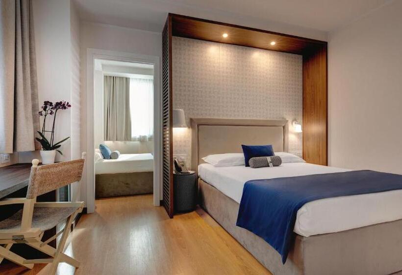 סוויטת ג'וניור, Fly Deco