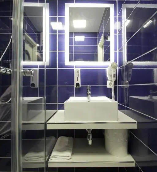 استودیو استاندارد با بالکن, Havel