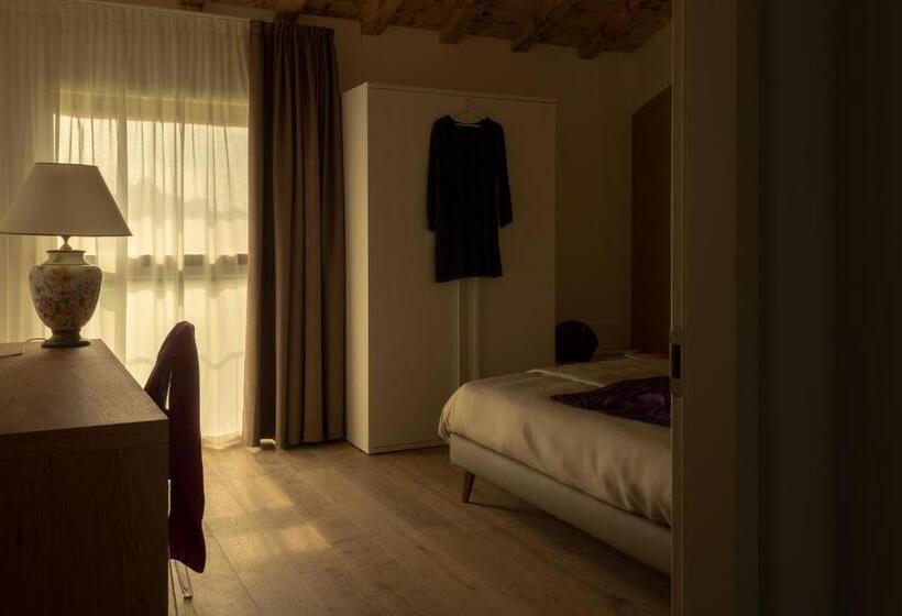 اتاق سوپریور با تخت بزرگ, Agriturismo Relais Maddalene101