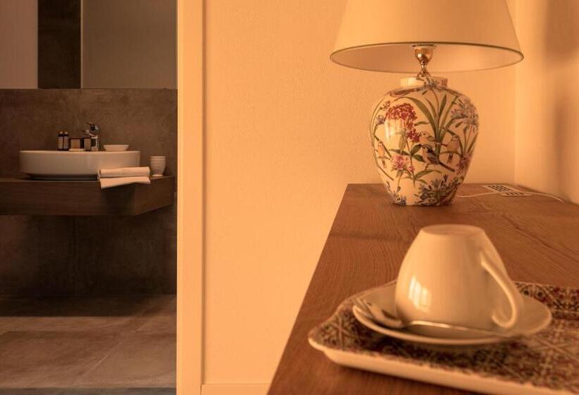 سوییت جونیور, Agriturismo Relais Maddalene101