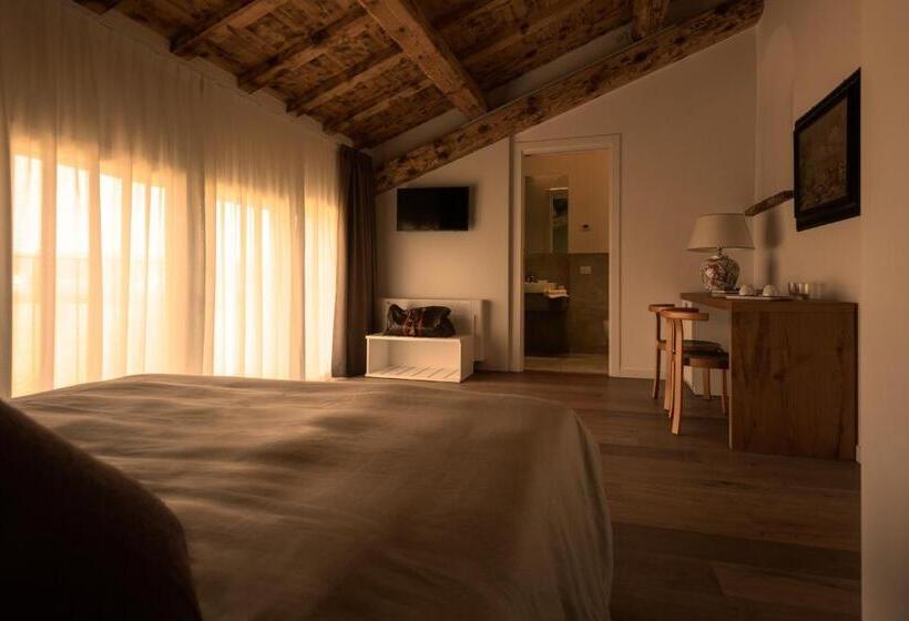 سوییت جونیور, Agriturismo Relais Maddalene101