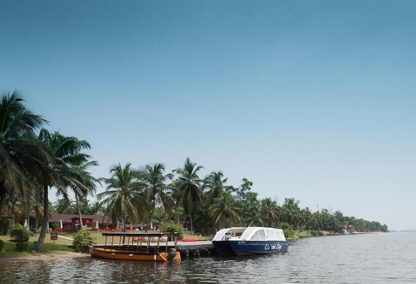 سوئیت با چشمانداز رودخانه, Coucoue Lodge