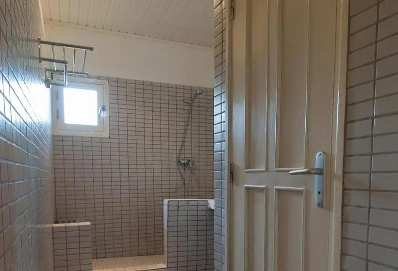 اتاق استاندارد با چشمانداز باغ, Coucoue Lodge