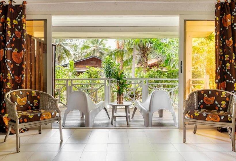 اتاق استاندارد با چشمانداز باغ, Coucoue Lodge