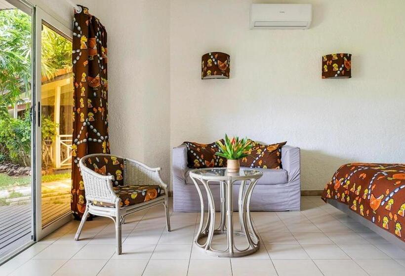 اتاق استاندارد با چشمانداز باغ, Coucoue Lodge