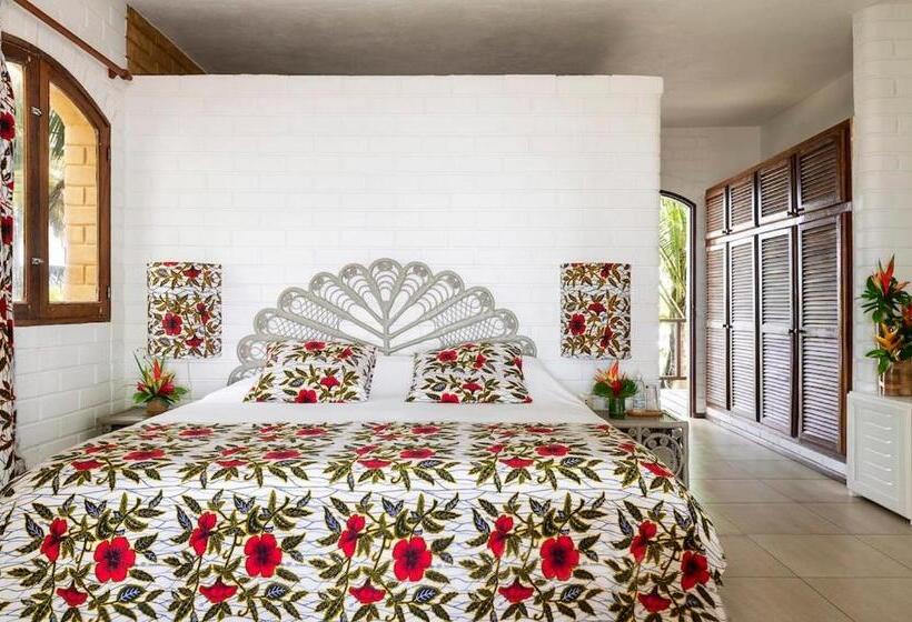 اتاق استاندارد با چشمانداز دریا, Coucoue Lodge