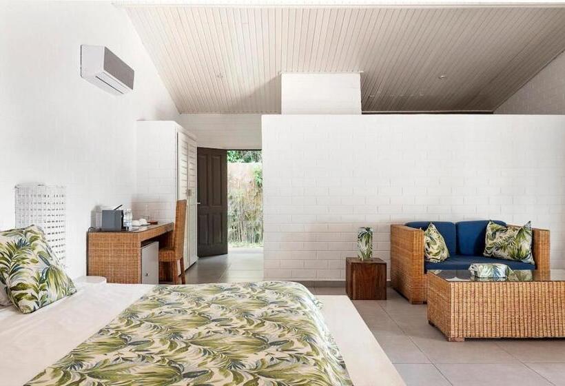 سوئیت با چشمانداز رودخانه, Coucoue Lodge