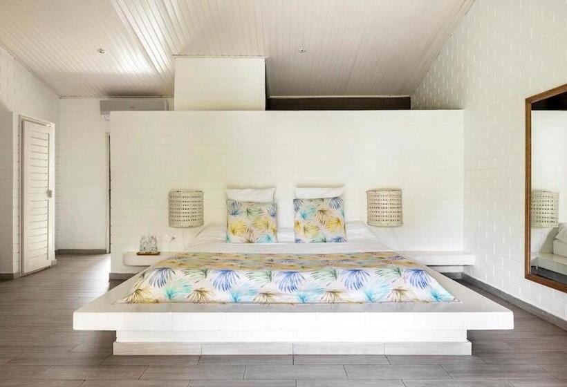 Deluxe Room, Coucoue Lodge
