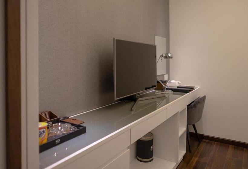 اتاق استاندارد, Kp