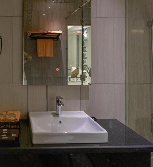 اتاق خانوادگی, Kp