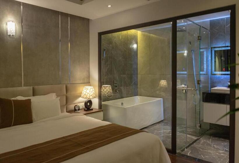 سوئیت جونیور با چشم‌انداز باغ, Kp