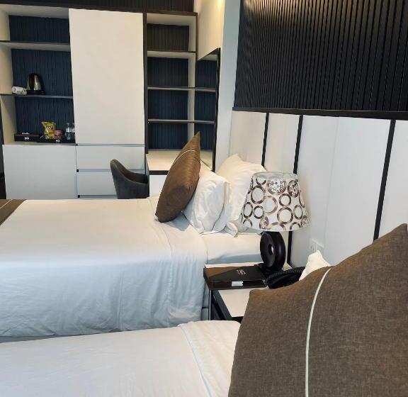 اتاق لوکس, Kp