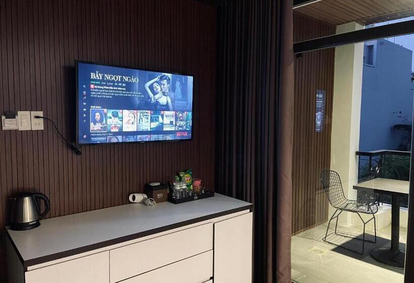 سوئیت جونیور خانوادگی, Kp