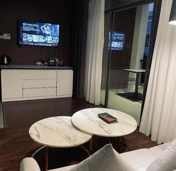 سوئیت جونیور خانوادگی, Kp