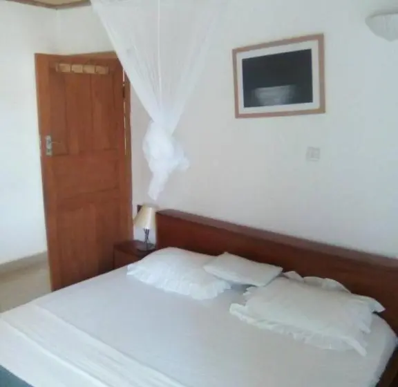 اتاق استاندارد, Airport Lodge Lungi