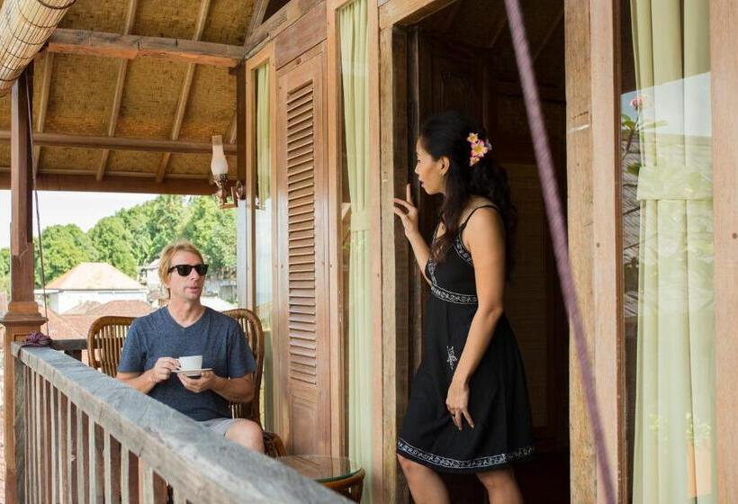 デラックスバンガロー, I Guci Home