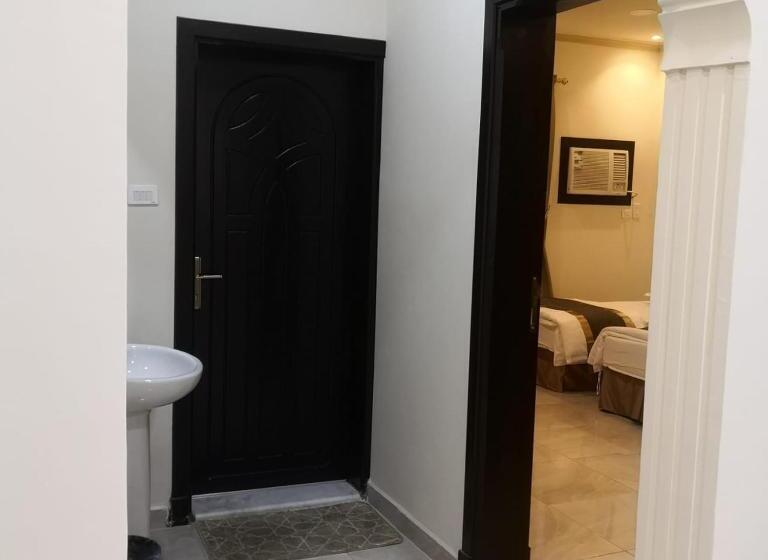 جناح عائلي, روح الأصيلة للشقق المخدومة Roh Alaseilah Serviced Apartments