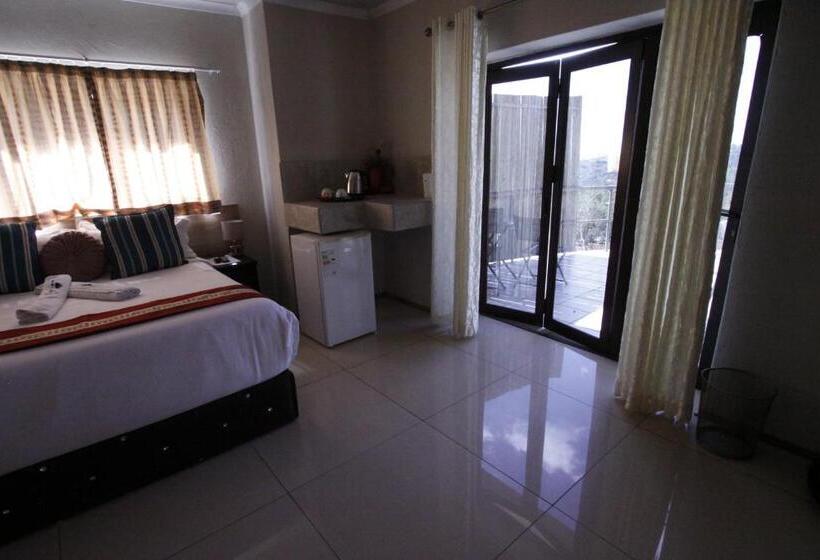 발코니가 있는 스위트, Naldorado Executive Villa