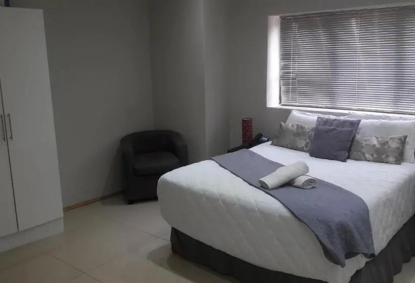 Sviitti Parveke, Naldorado Executive Villa