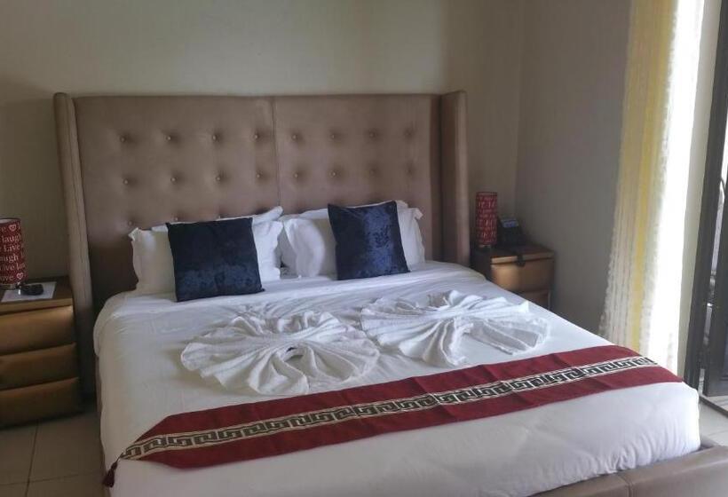 스위트 킹사이즈 침대, Naldorado Executive Villa