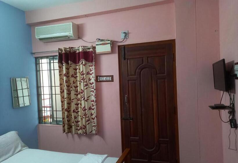 이코노미 룸, Parisha Residency  Temple Side