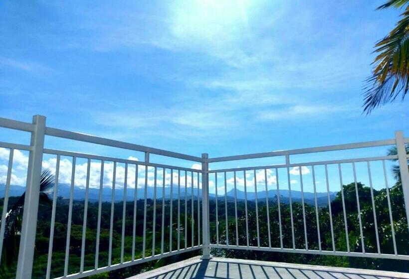 带景观的三人标准房间, Mahaweli View Inn