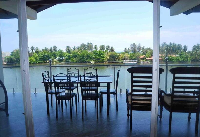 海の見えるスタンダードスタジオ, Amber House Lanka