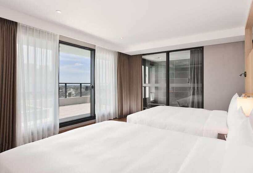 سوییت خانوادگی, Four Points By Sheraton Yilan Jiaoxi