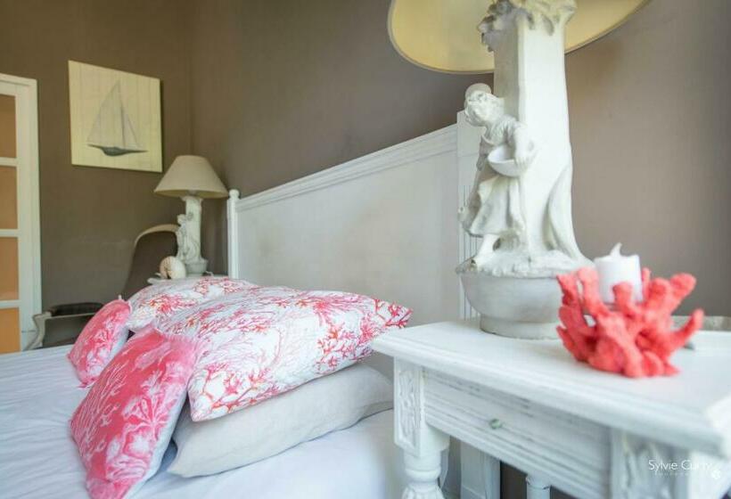 标准房带园景, Entre Hotes