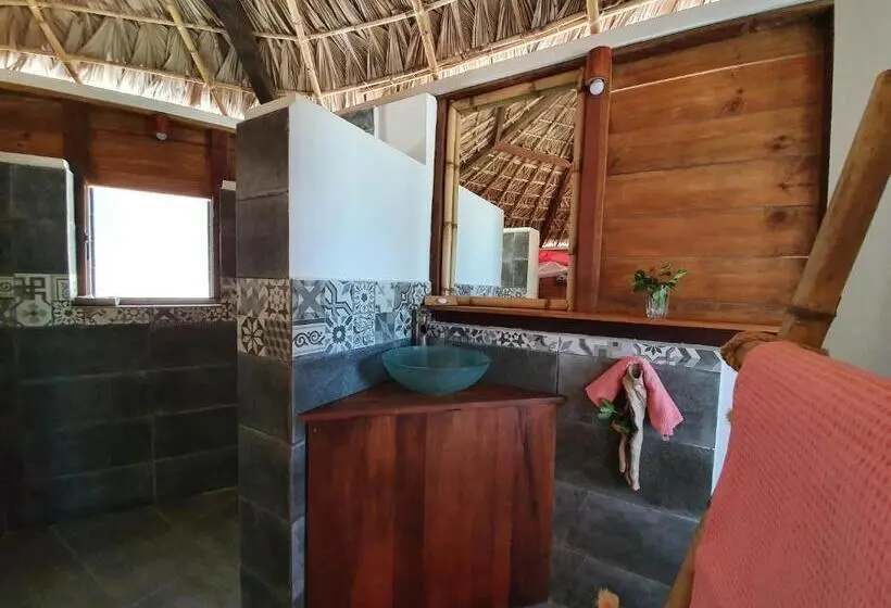 بنگله خانوادگی, Ocean Lodge Kite & Windsurf