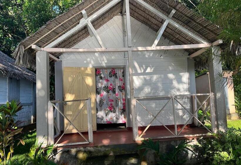 بانگلوی استاندارد, Le Rocher