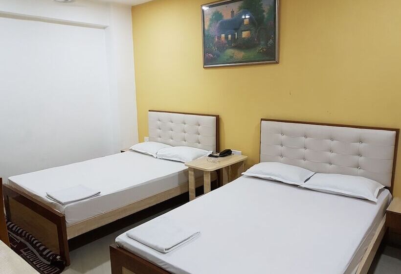 اتاق استاندارد چهار تخته, Jimmy Guest House