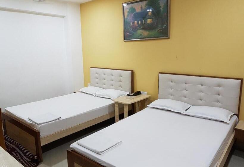 اتاق استاندارد چهار تخته, Jimmy Guest House