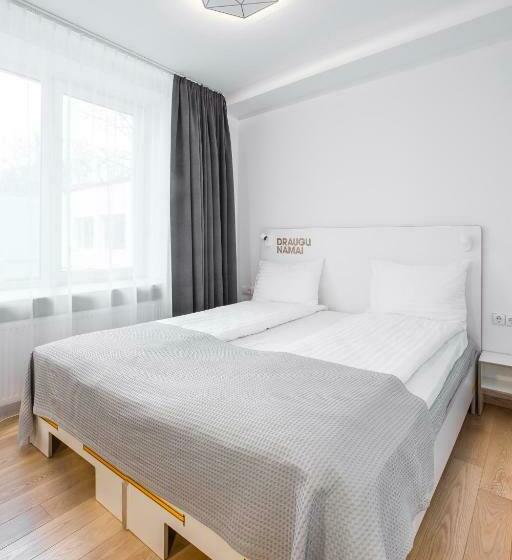 اتاق استاندارد سه تخته با بالکن, #draugunamai